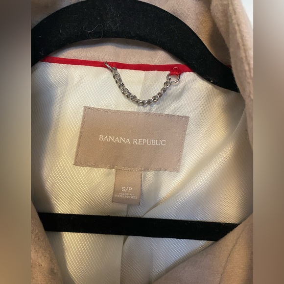 Banana republic belter jacket. Size small, colour beige. - Picture 3 of 4